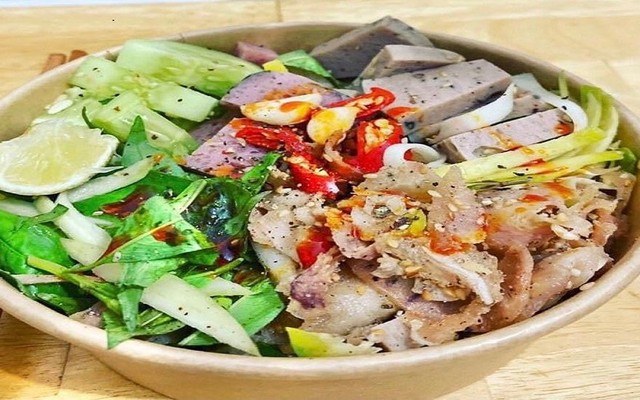 Tiệm Chị Đẹp - Chả Tré Trộn - Đường Số 3