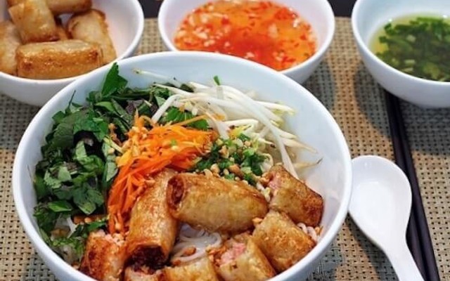 Bún Nem Rán & Bún Riêu Cua 26 - Trần Nguyên Đán