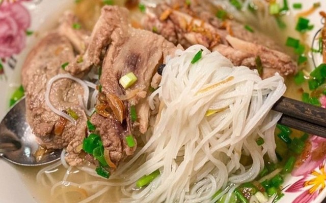 Hủ Tíu Mì Ngọc Thưởng - Thoại Ngọc Hầu