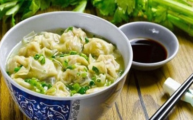 Family Meal - Hoành Thánh Sườn & Pate Gan Nóng