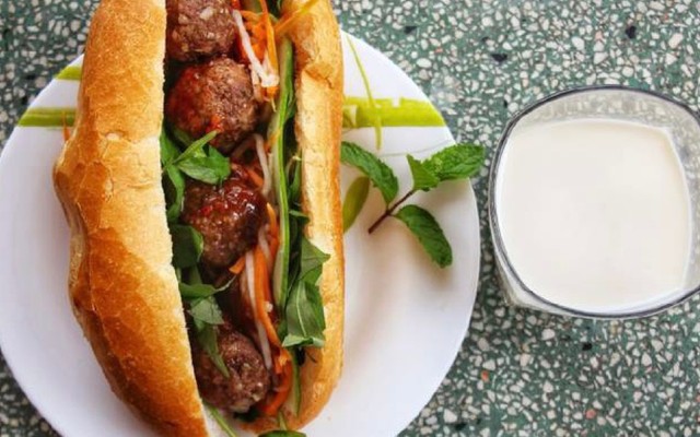 Tiệm Bánh Mì Bò Nướng - Bùi Thị Xuân