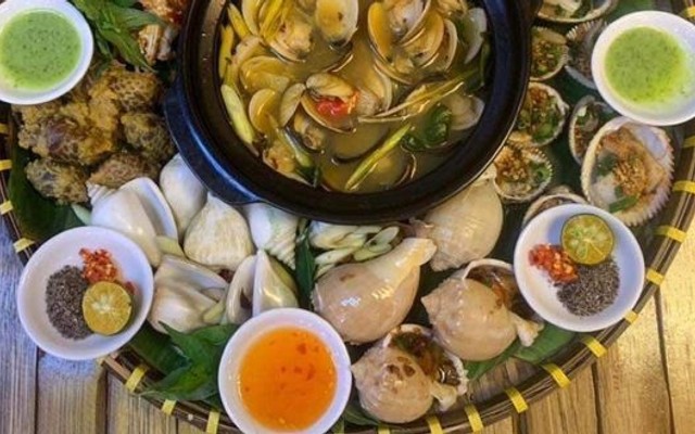 Quán Ốc Liên - Kênh Tân Hóa