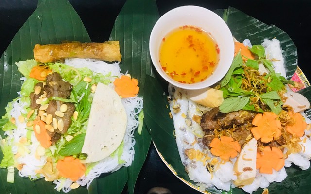 Bếp Nhà Quìn - Bánh Cuốn & Bún Thịt Nướng - Ngô Đức Kế