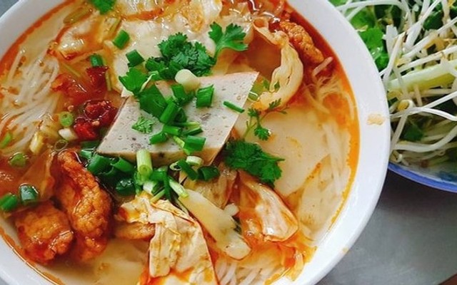 Bún Măng Gà & Bún Chả Cá - Bé Phương