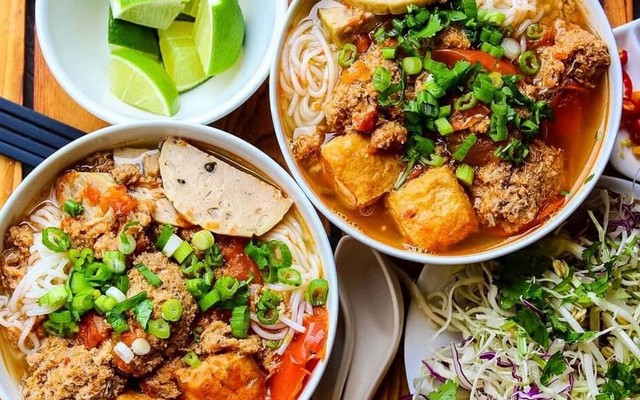 Bún đậu & Da Heo Cháy Tỏi Cô Dung - Thành Bắc