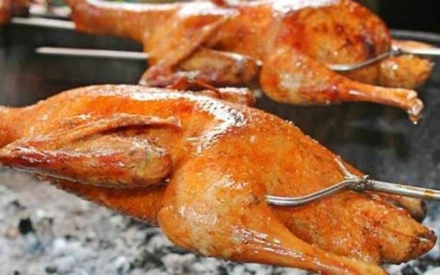 Vịt Nướng Làng Thanh - Âu Cơ