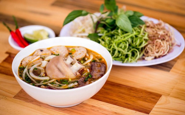 Bún Bò Huế 563 - Tỉnh Lộ 10