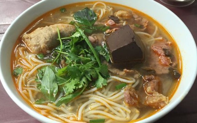 Bún Bò Cô Tý - Phạm Văn Nghị