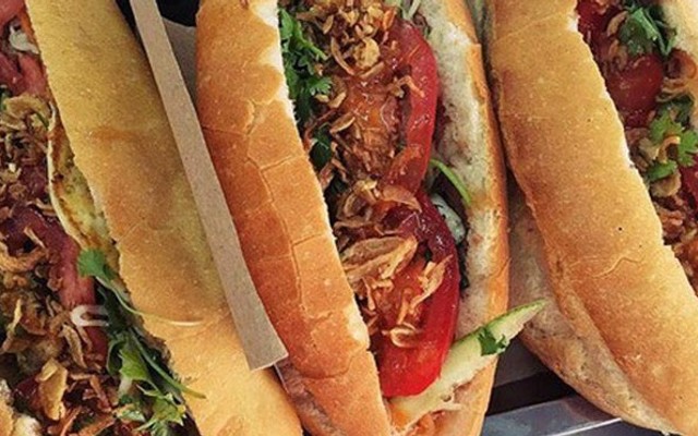 Cửa Hàng Bánh Mì & Xôi - Hòa Mã
