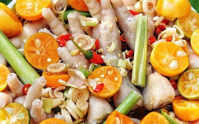Chân Gà Sã Tắc Loan Huỳnh - Phạm Văn Chiêu