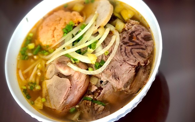 O My Ụ - Bún Bò Gốc Huế