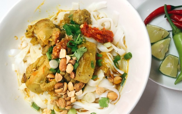 Tiệm Mỳ Quảng Lam Viên - 45 Trần Khát Chân