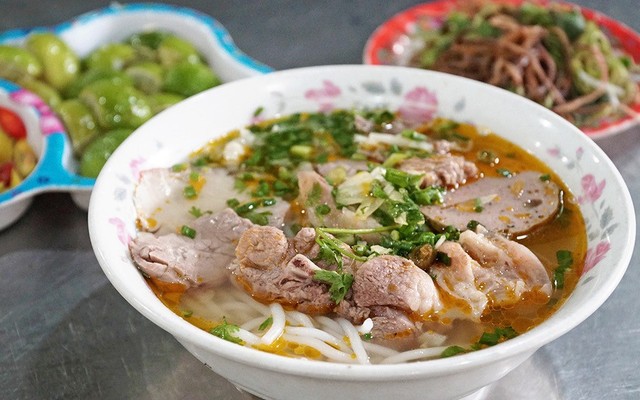 Bún Bò Cô Thu - Tây Hòa