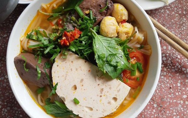 Bún Riêu Chả Dầy Nguyệt - Nguyễn Văn Linh