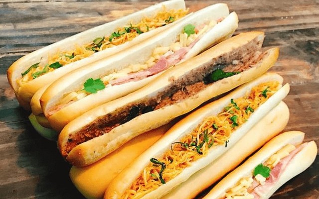 Quán Bánh Mì Que Đà Nẵng- Đường 2/4