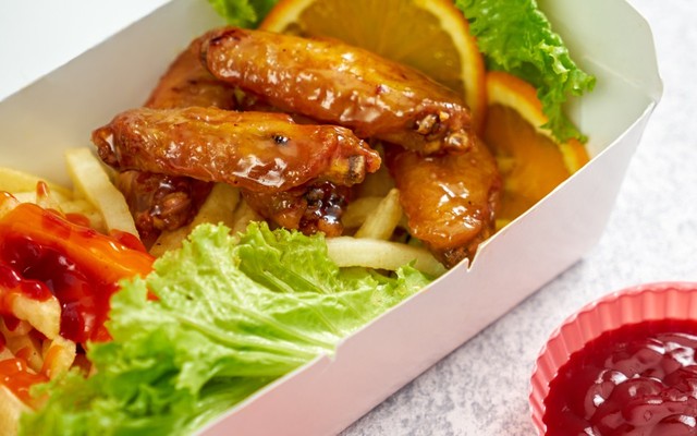 Vy's Kitchen - Gà Sốt Cam & Ăn Vặt