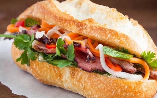 Tiệm Bánh Mì Hà Nội - Phan Xích Long