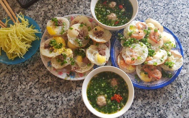 Quán Bánh Căn Ngọc - 3 Tháng 4
