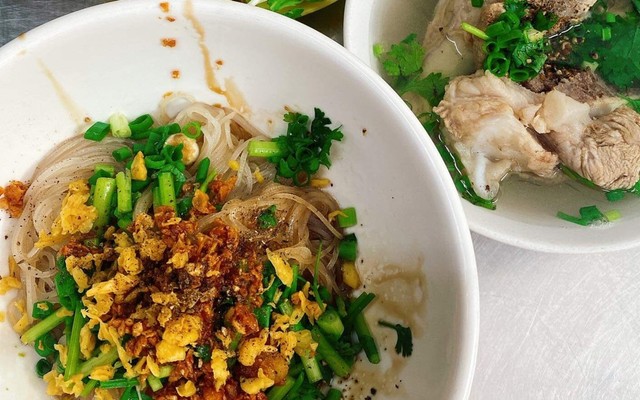 Hủ Tiếu Má Hạnh - Lê Văn Thọ