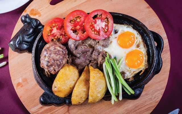 Bít Tết Ngọc Hiếu - Hàng Cót