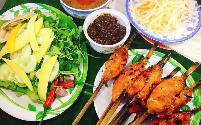 Quán Nem Lụi 199 - Phan Bội Châu