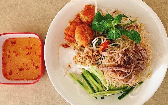 Linh Bánh Tằm - Bánh Tằm Bì Xíu Mại