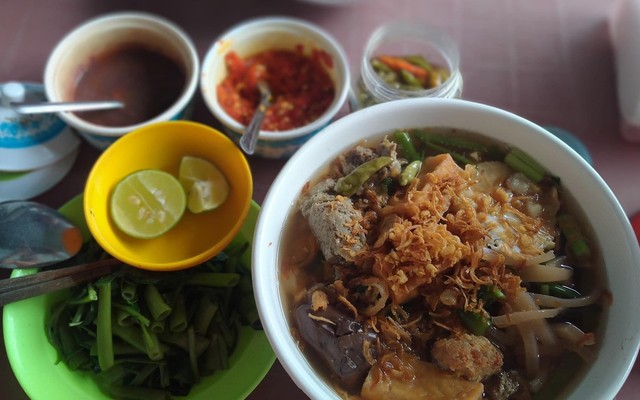 Như Loan Quán - Bún Canh Cua & Sò Đá - Hẻm 200 Nguyễn Ái Quốc