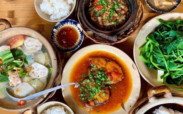 Cơm Cô Ba - Mạc Thiên Tích