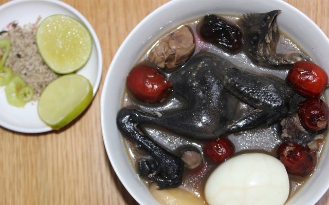 Gà Tiềm Thuốc Bắc Tuyết Nhung - Đoàn Văn Bơ