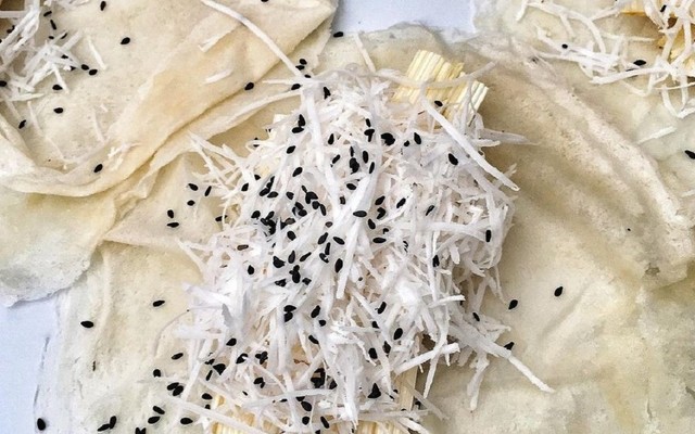 Bò Bía Ngọt & Kẹo Chỉ Tơ Hồng Mk - Phan Huy Ích