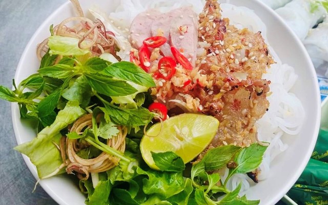 Quán Linh - Bún Bò & Bún Thịt Nướng
