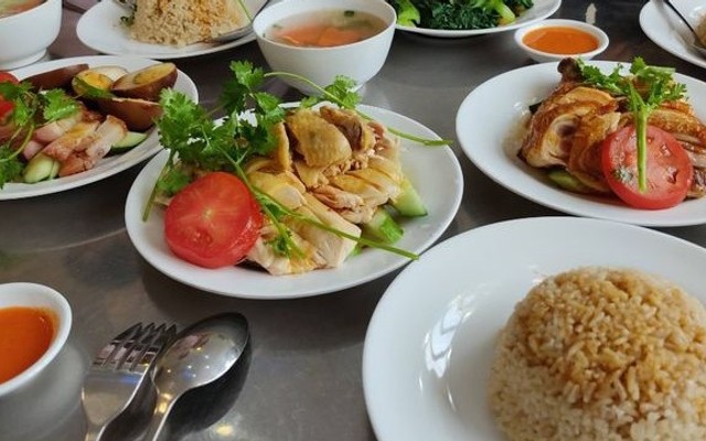 Yummy - Cơm Gà Hải Nam - Xuân Thủy