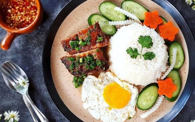 Quán Tiến Thành - Cơm Bình Dân - 01 Phạm Văn Nghị