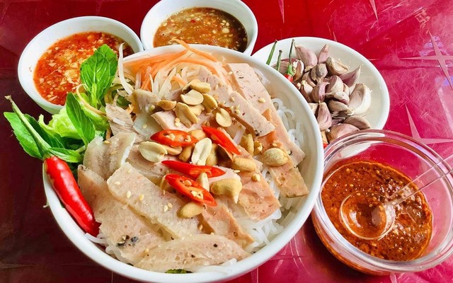 Yến - Bún Mắm Nêm & Bánh Ướt Ba Chỉ