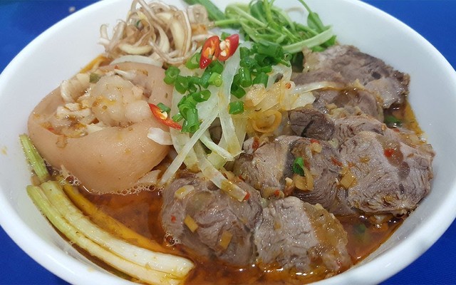 Bún Bò Giò Heo - Đỗ Gia