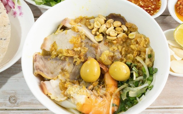 Hồng Hương - Bún Bò & Mì Quảng - Khu Phố 4