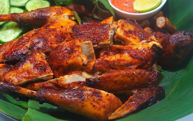 Tiệm Gà Nướng Muối Ớt - Nguyễn Thị Minh Khai