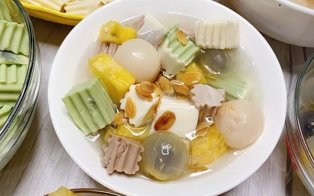 Tiệm Chè & Đồ Ăn Vặt - 60 Quán Sứ