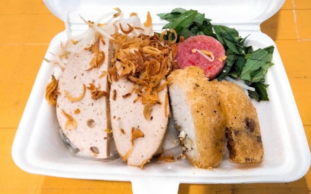 Quán Bánh Cuốn Nóng - Nguyễn Du