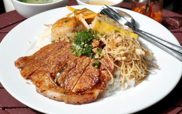 Cơm Tấm BiBi - Lê Lợi