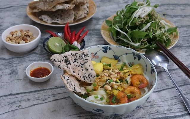Quán Vân - Mì Quảng & Bánh Canh - Mẹ Nhu