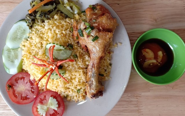 Cơm Gà Xối Mỡ Như Ý - Nguyễn Thị Tú