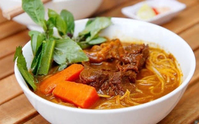 Tiệm Bò Kho Tô Châu - Nguyễn Khuyến