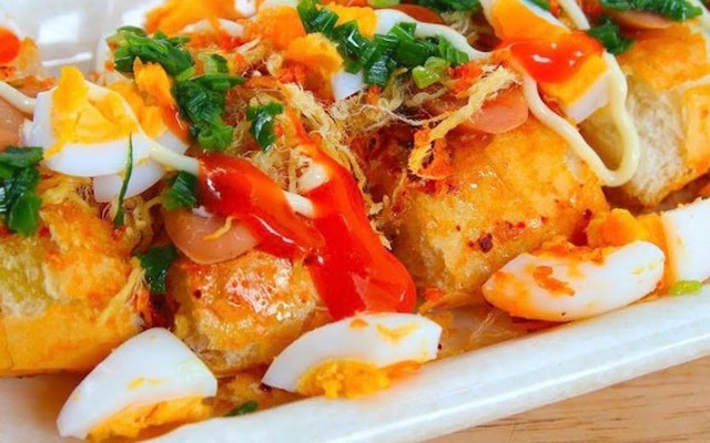 Bánh Mì Nướng Sa Tế Xixi - Đinh Tiên Hoàng