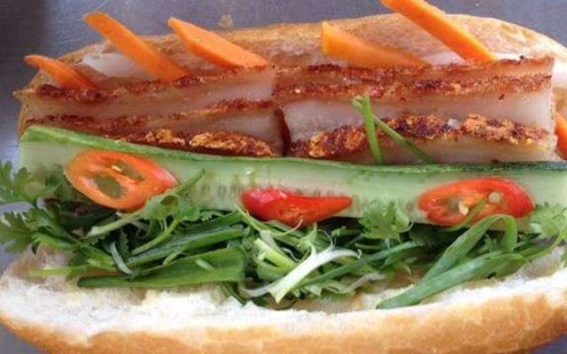 Bánh Mì 36 - Bánh Mì & Bánh Hỏi Heo Quay