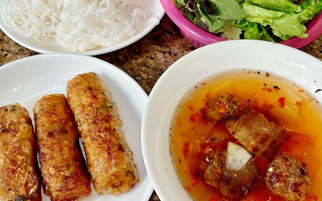 Quán Bún Chả Làng - Phở Làng - Kim Hoa