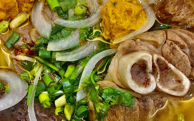 Bún Bò Huế 1618 - Tố Hữu