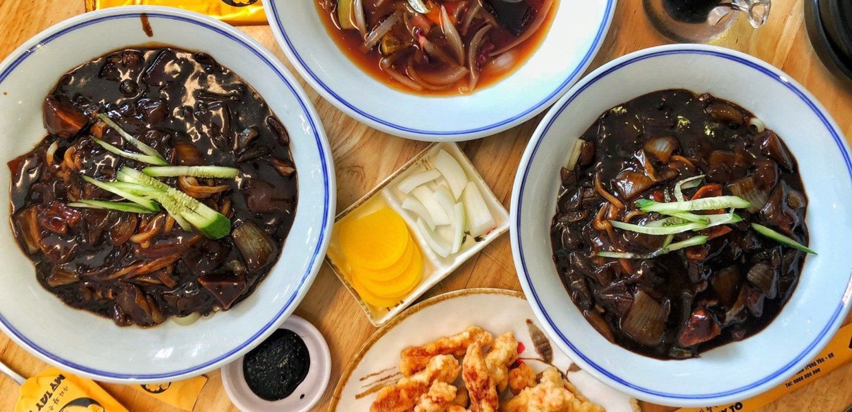 Mỳ Tay To Huỳnh Thúc Kháng: So sánh với các quán mỳ ngon khác ở Đống Đa