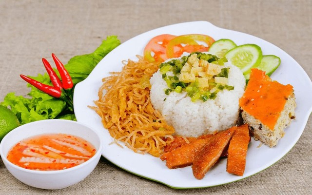 Cơm Gà Hai Kiệt  - Cơm Chiên Giòn