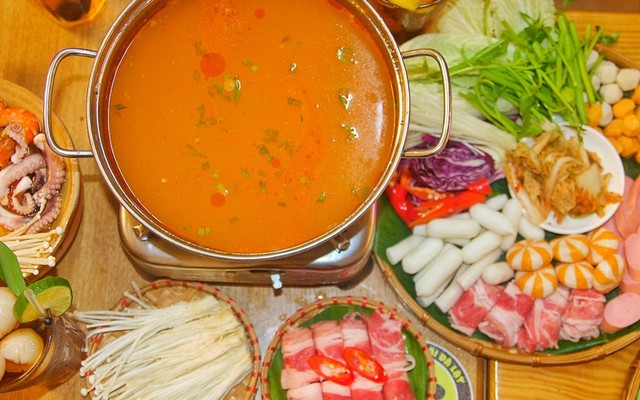 Ăn Vặt Tiệm Tháng 10 - Trương Công Định